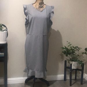 Gray Old Navy Ruffle Sleeves